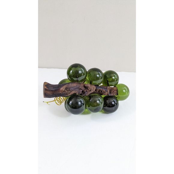 Large Green Lucite Grapes Bunch Vintage Decor Translucent Plastic - Picture 8 of 16